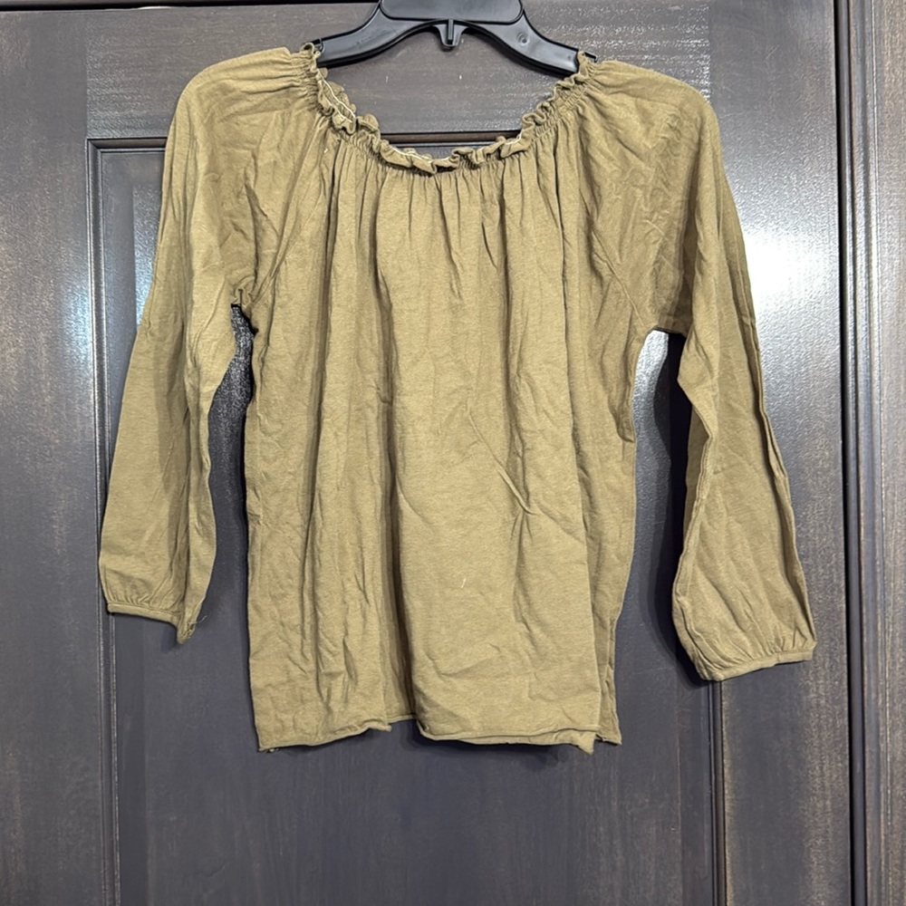 Chaser NWT Long Sleeve Green‎ Women's Top elastic collar Size M